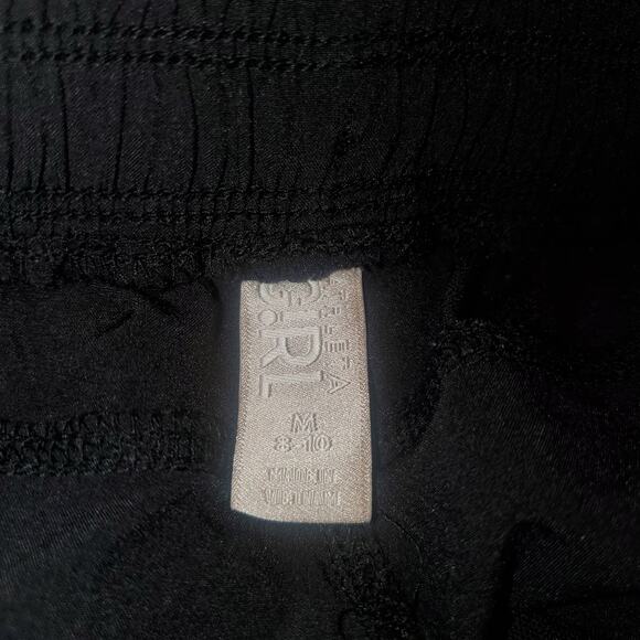 Athleta Girl Size 8/10 Discovery Camp Capri Jogger with Zip Slash Pockets - Picture 4 of 10